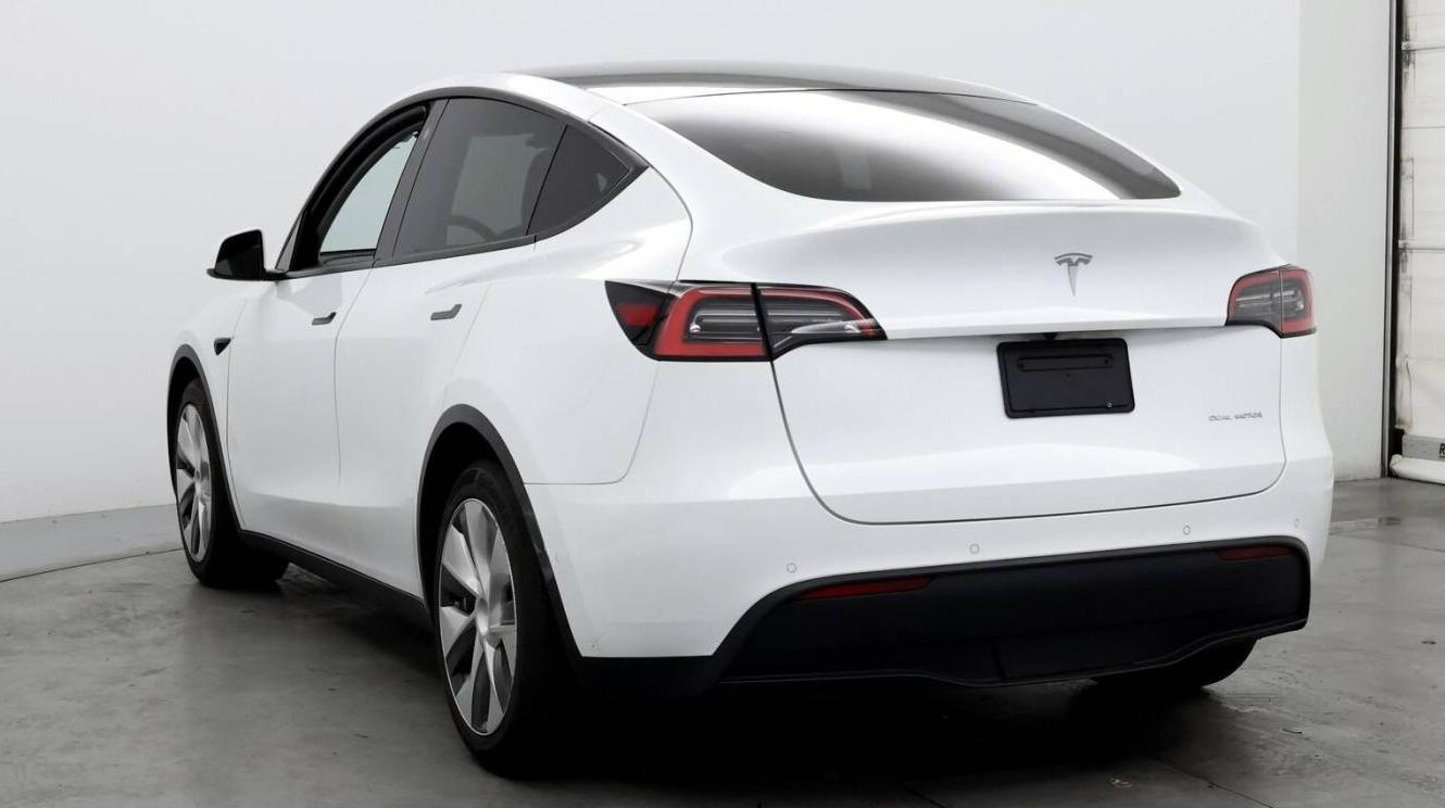 TESLA MODEL Y 2021 5YJYGDEE1MF086520 image